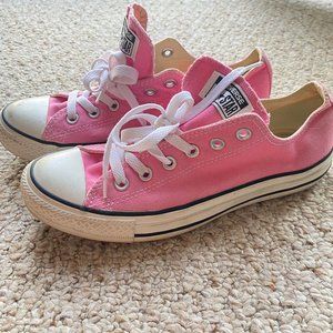 Pink Converse Sneaker / Size Women's 9 / Low Top